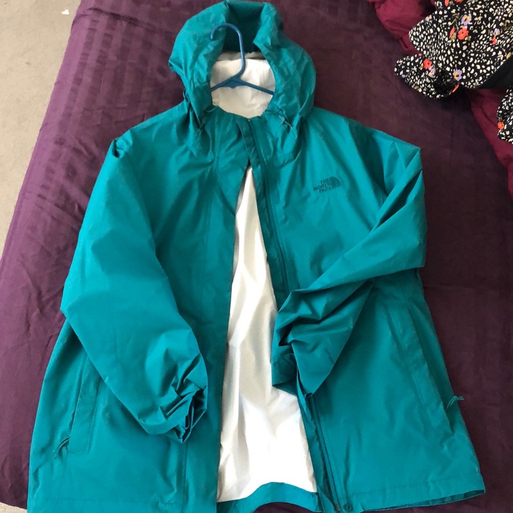 💛North Face windbreaker!! Brand new